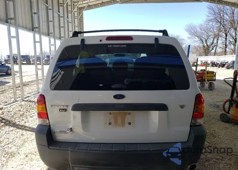 2006 Ford Escape Xlt from USA, damaged, VIN 1FMCU931X6KA35387
